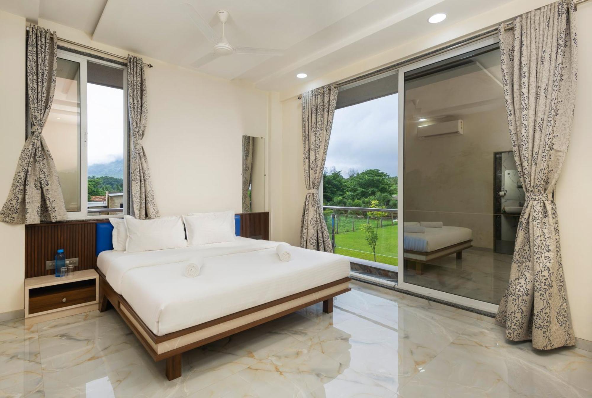Stayscape Shreeji Farms 4Bhk Karjat Ngoại thất bức ảnh